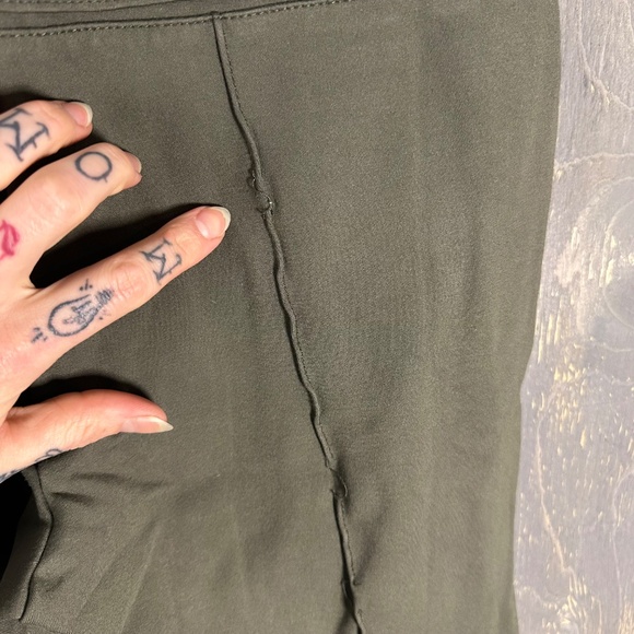 Legging Style pants - Picture 6 of 10